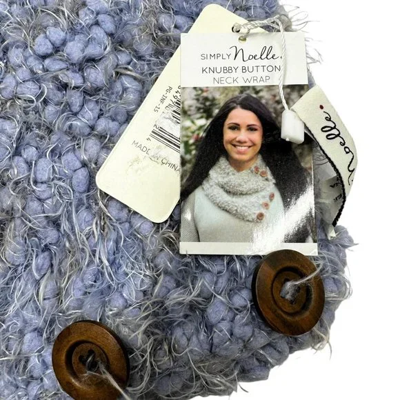 Simply noelle scarf with buttons 2025